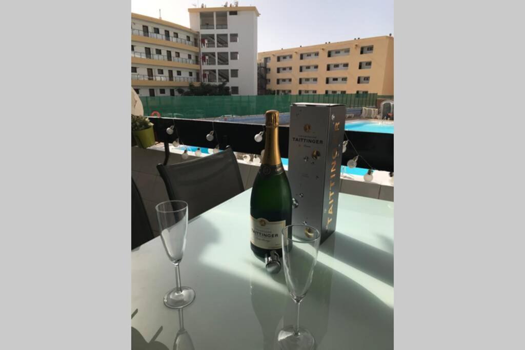 Yumbo Beach Apartment Perfect Location Free Fast Wifi Playa del Inglés Buitenkant foto